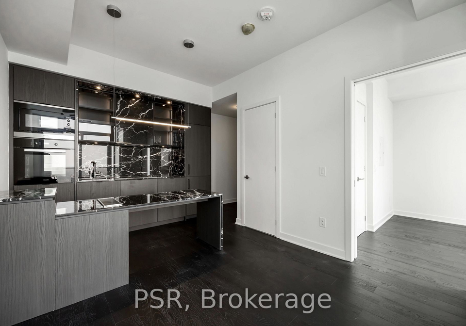11-yorkville-avenue-toronto-ontario-c12347672
