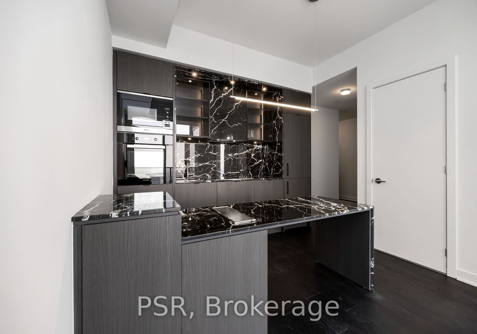 11-yorkville-avenue-toronto-ontario-c12347672