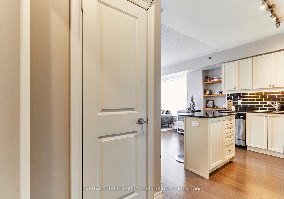 701-sheppard-avenue-w-toronto-ontario-c12347728