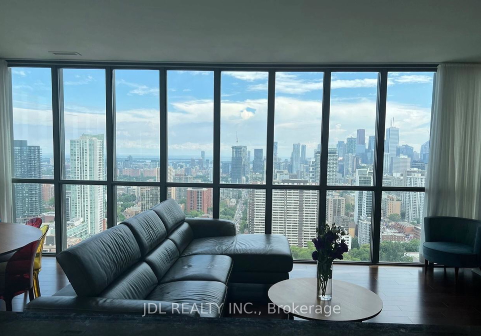 110-charles-street-e-toronto-ontario-c12347925