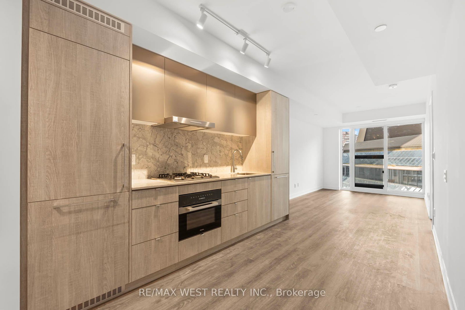 771-yonge-street-toronto-ontario-c12347968