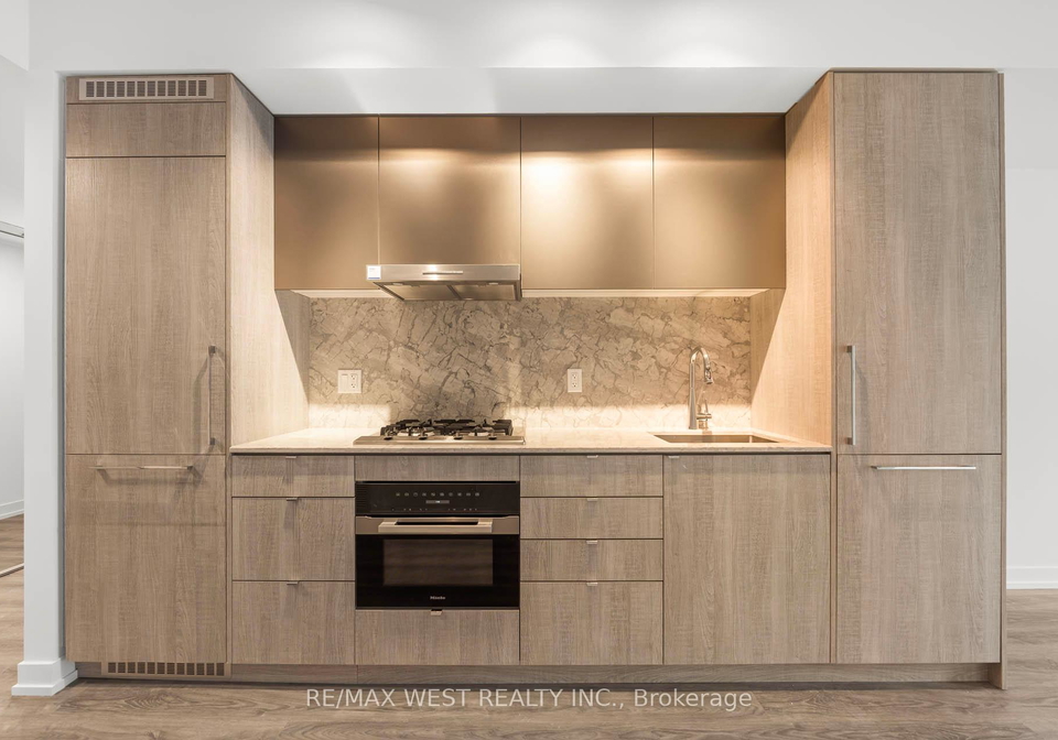 771-yonge-street-toronto-ontario-c12347968