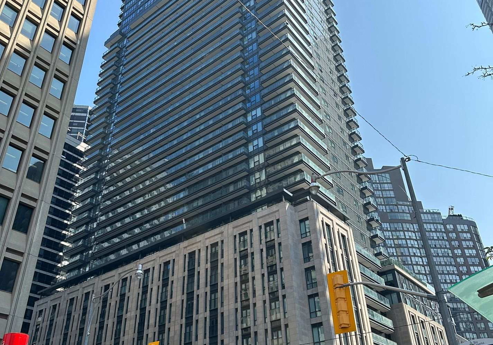 955-bay-street-toronto-ontario-c12348000