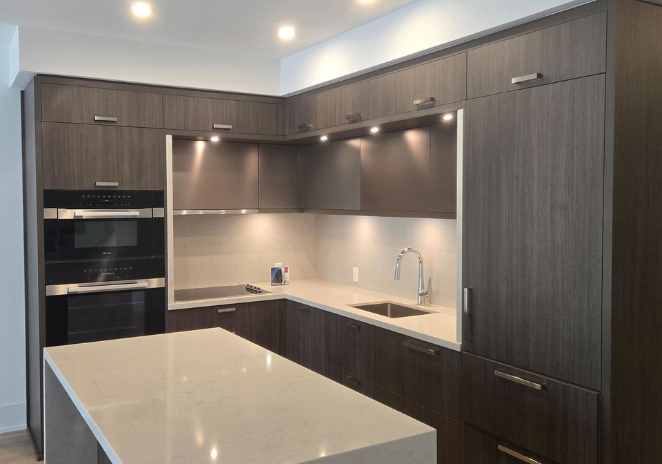 10-inn-on-the-park-drive-north-york-ontario-c12348123