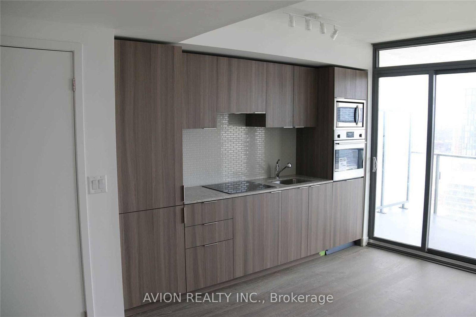 11-wellesley-street-w-toronto-ontario-c12348198