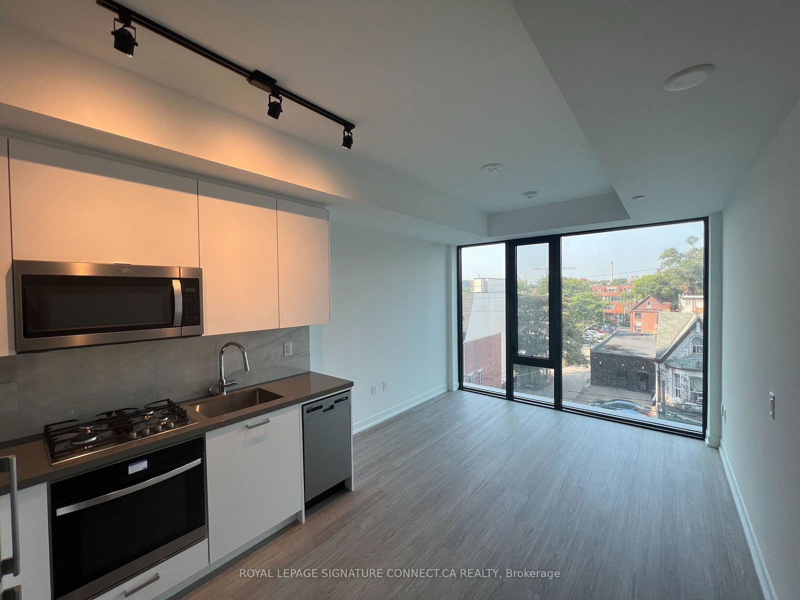 195-mccaul-street-toronto-ontario-c12348403