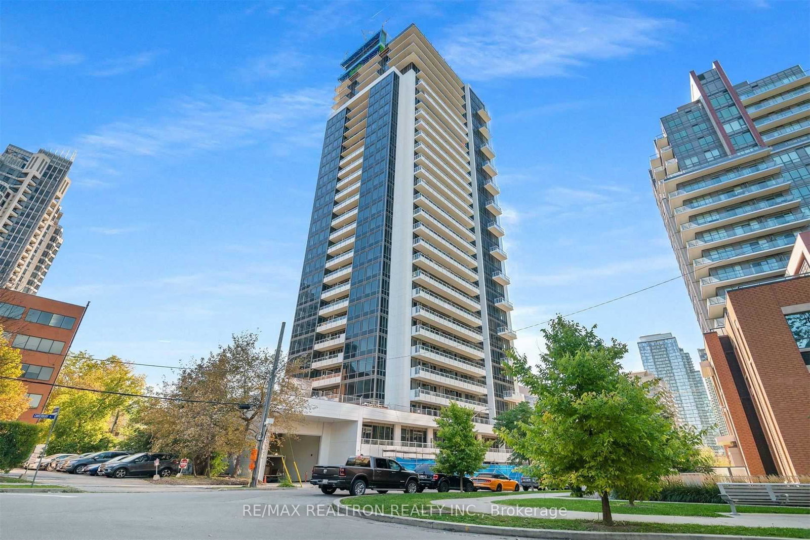 75-canterbury-place-toronto-ontario-c12348424