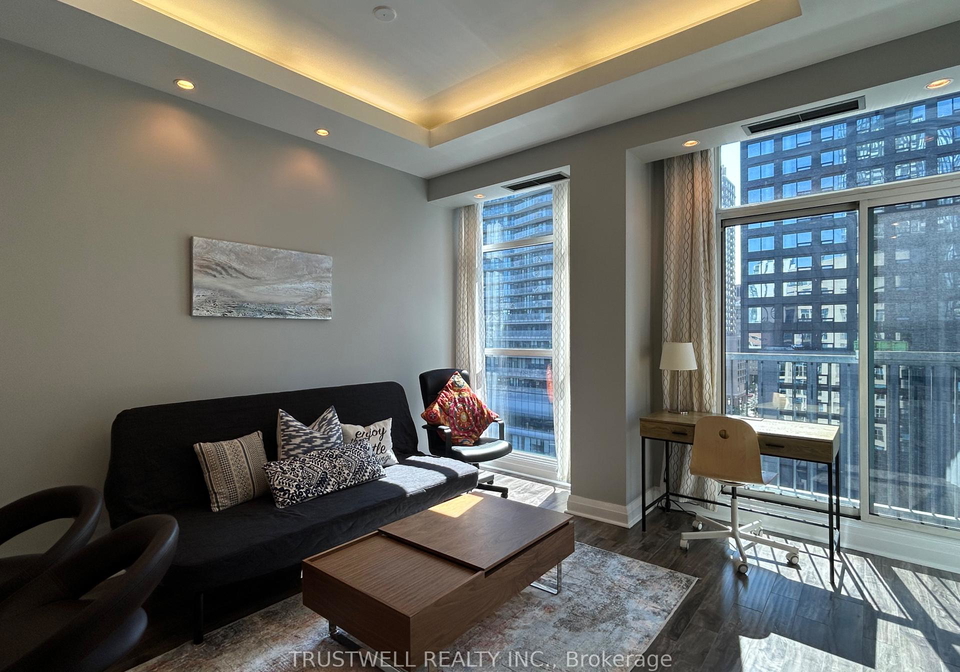8-wellesley-street-e-toronto-ontario-c12348462