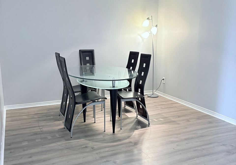 7-bishop-avenue-north-york-ontario-c12348466