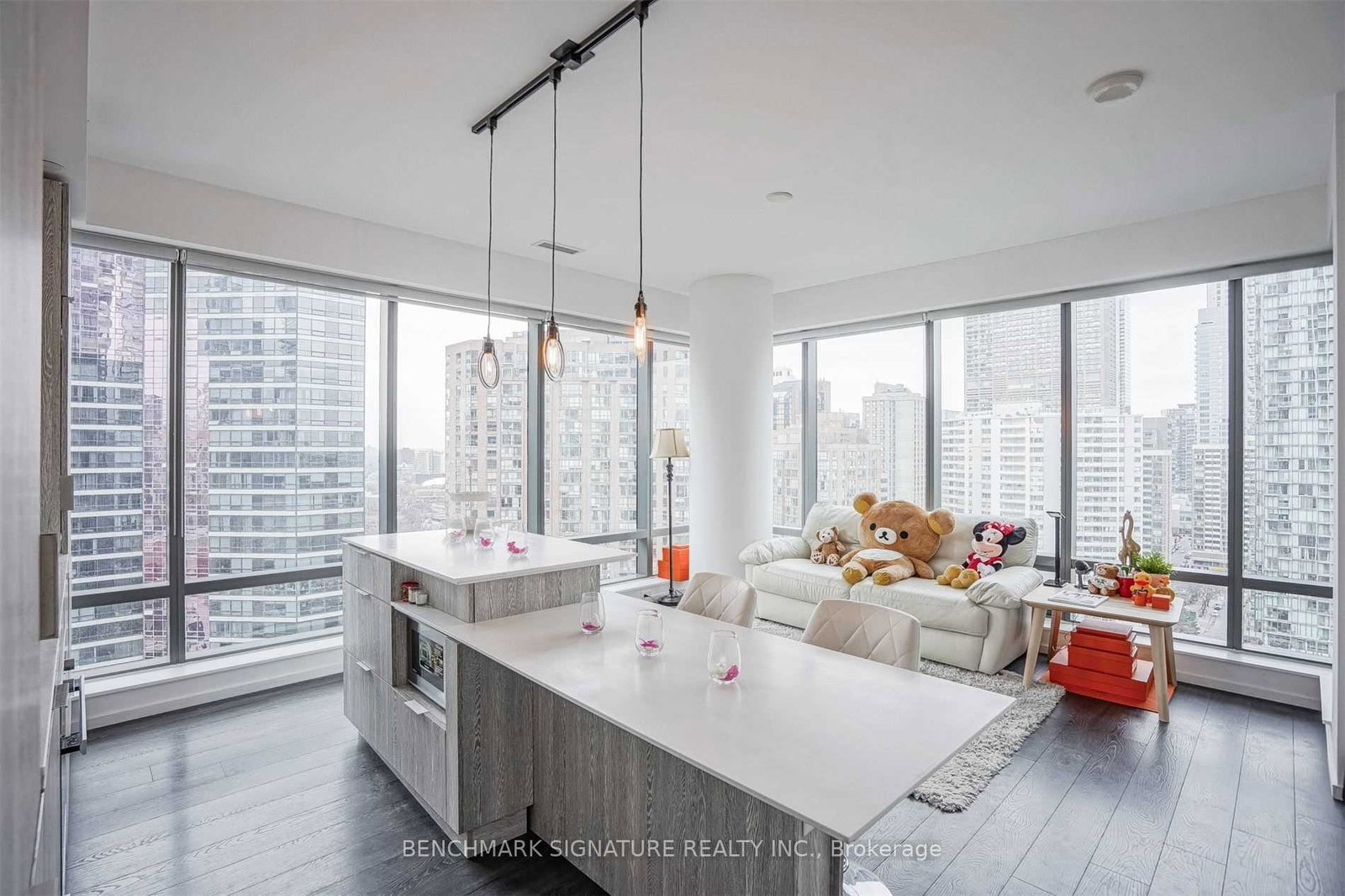 5-st-joseph-street-toronto-ontario-c12348479