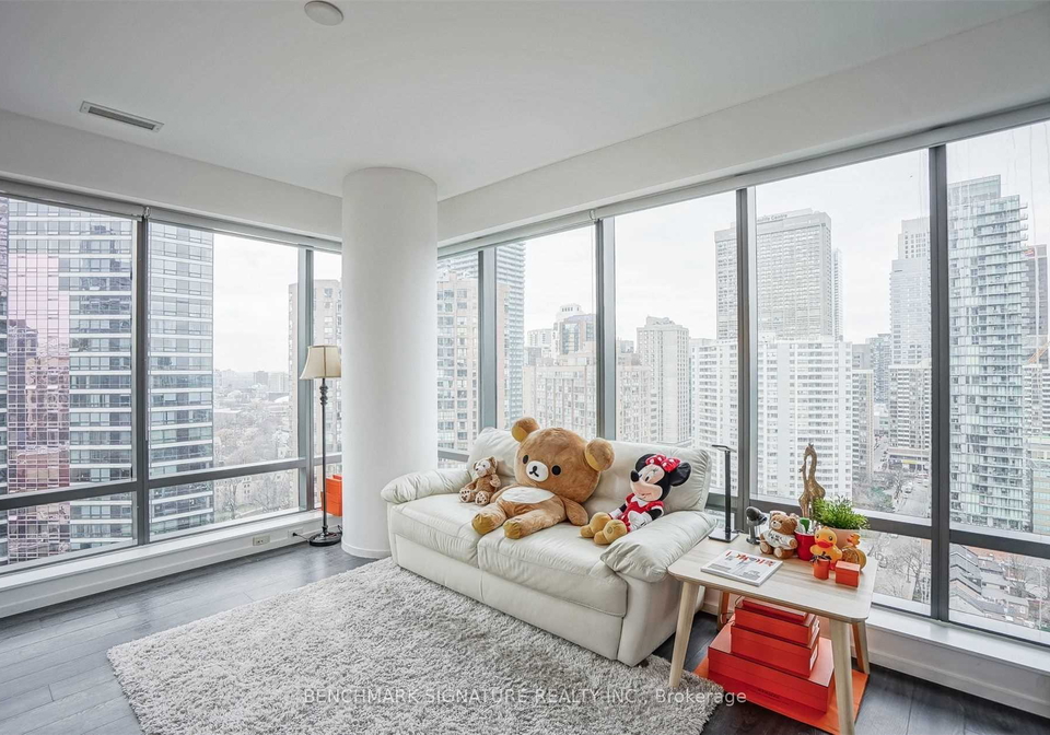 5-st-joseph-street-toronto-ontario-c12348479