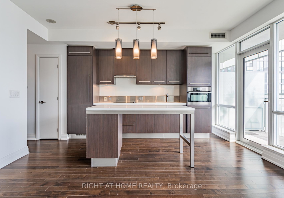 80-john-street-toronto-ontario-c12348623