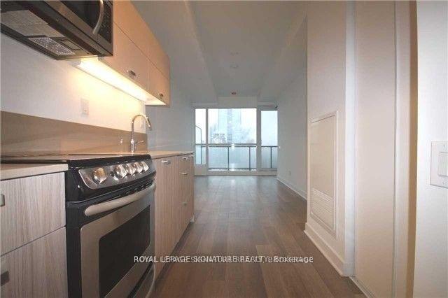 290-adelaide-street-w-toronto-ontario-c12348855