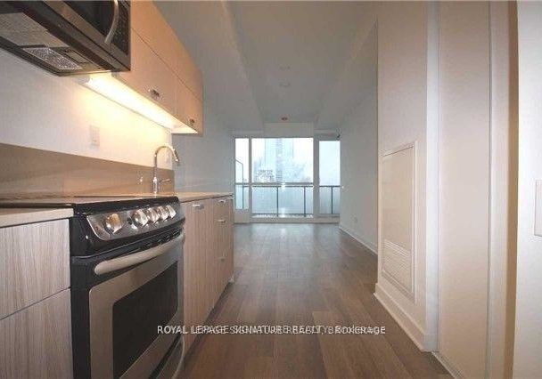 290-adelaide-street-w-toronto-ontario-c12348855