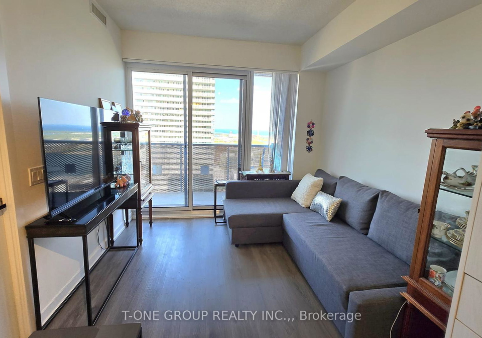 138-downes-street-toronto-ontario-c12348945