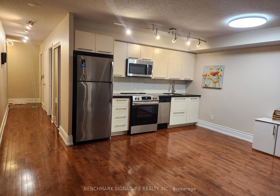25-carlton-street-toronto-ontario-c12349027