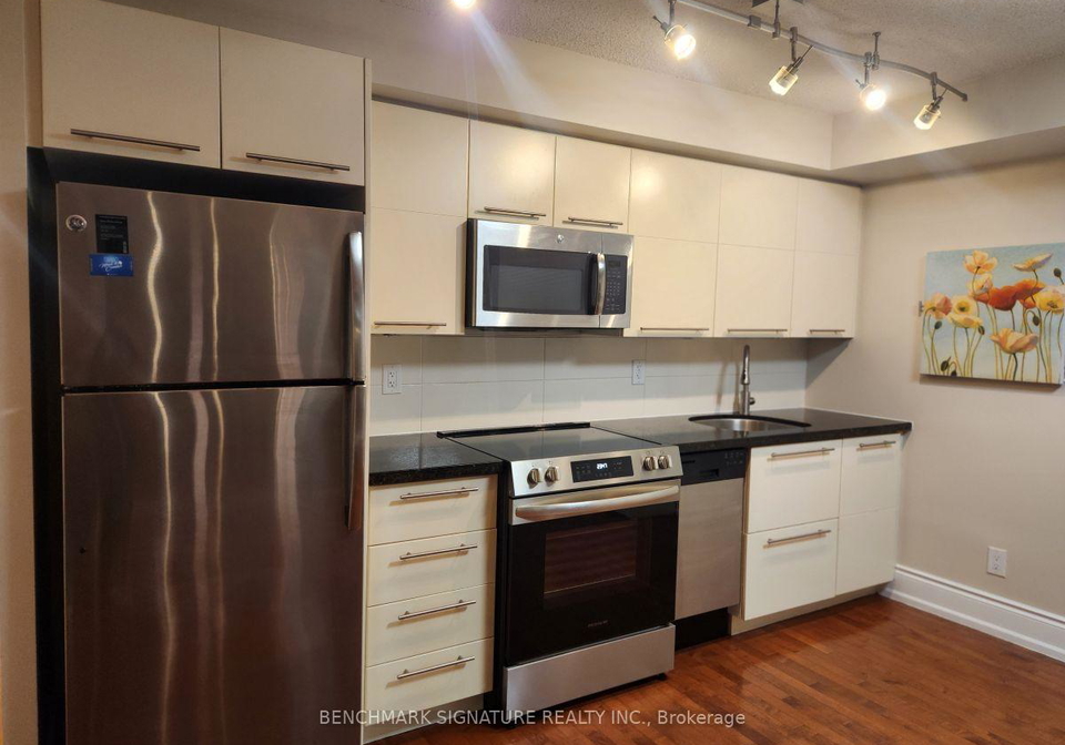 25-carlton-street-toronto-ontario-c12349027
