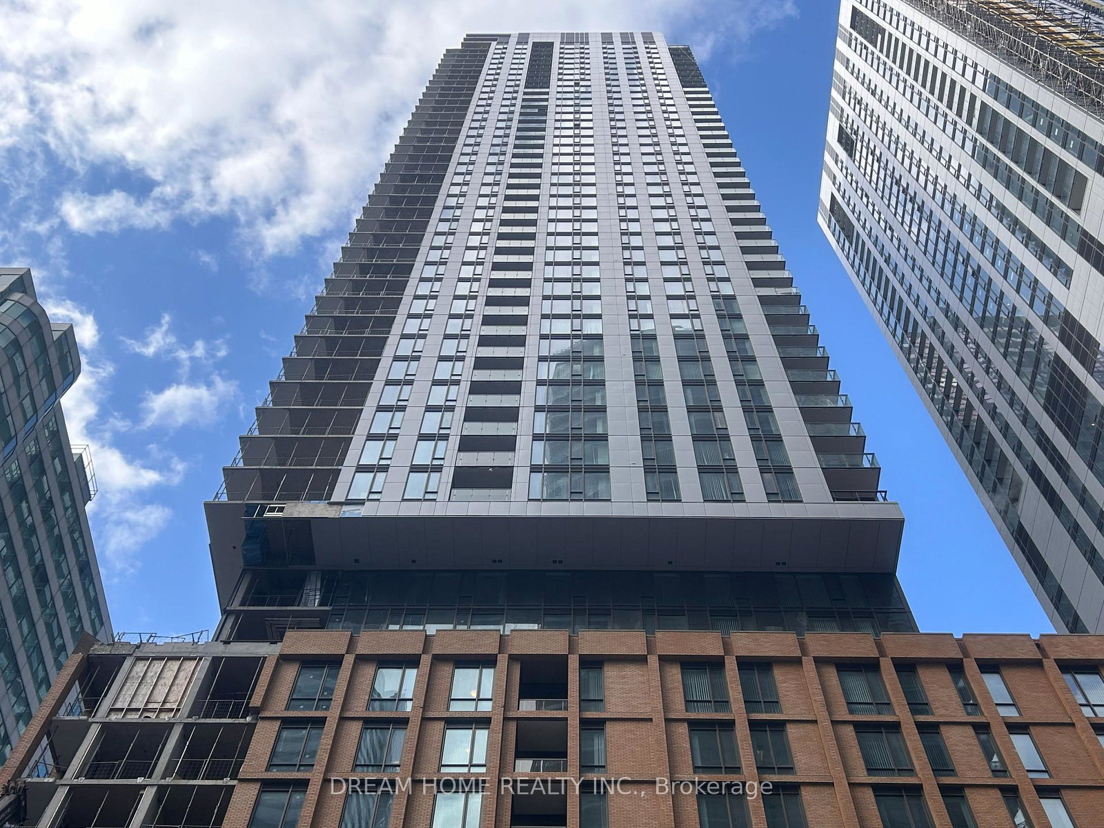 8-widmer-street-toronto-ontario-c12349044