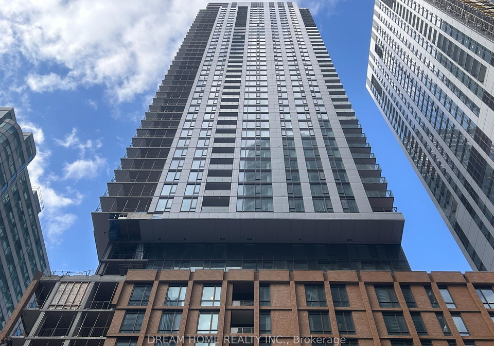 8-widmer-street-toronto-ontario-c12349044