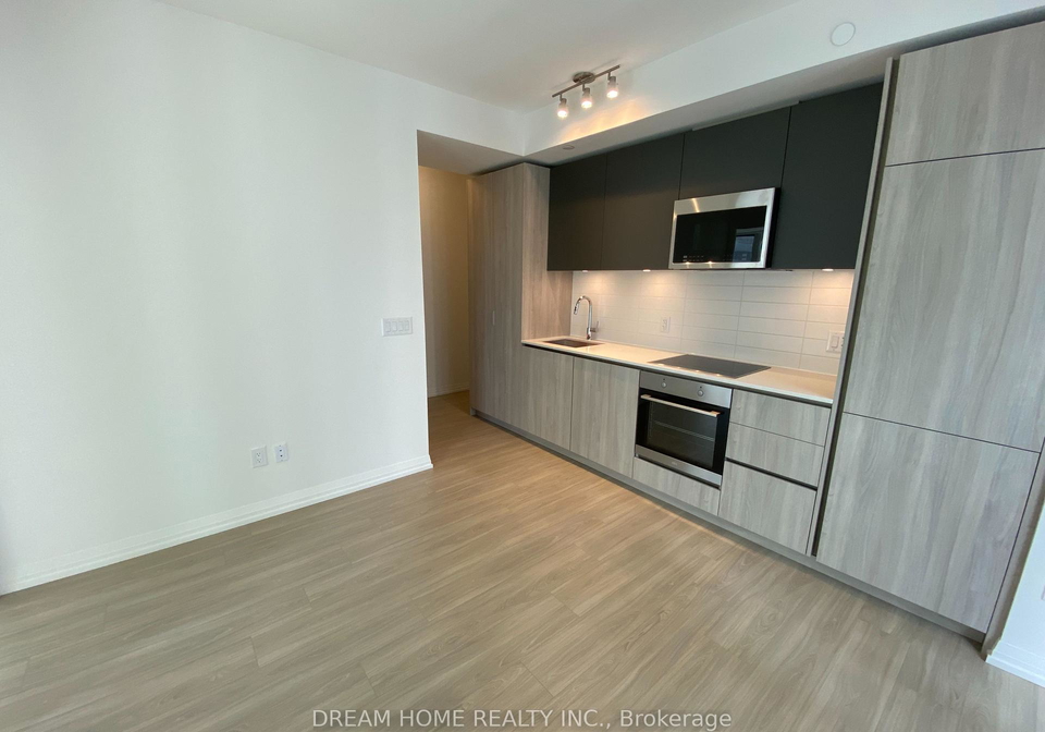 8-widmer-street-toronto-ontario-c12349044