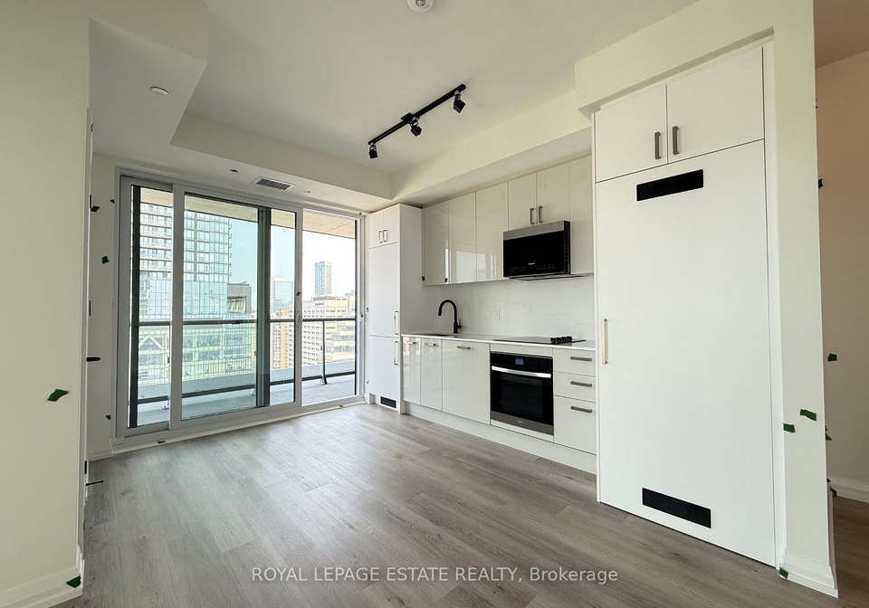 280-dundas-street-w-toronto-ontario-c12349097