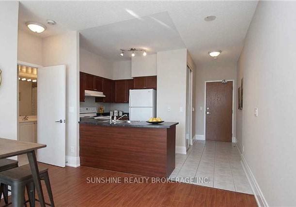 219-fort-york-boulevard-toronto-ontario-c12349211