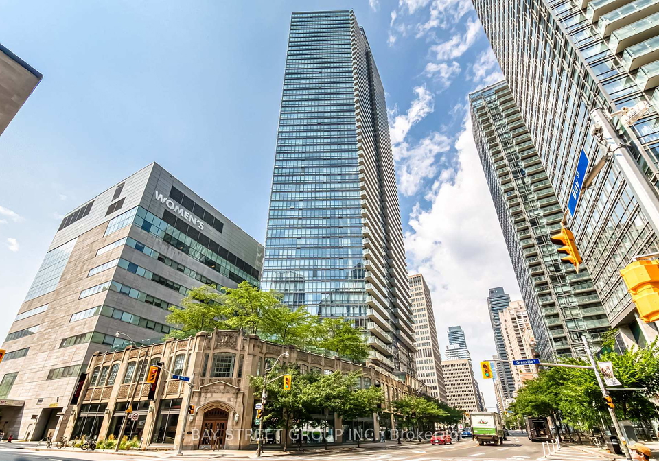 832-bay-street-toronto-ontario-c12349249