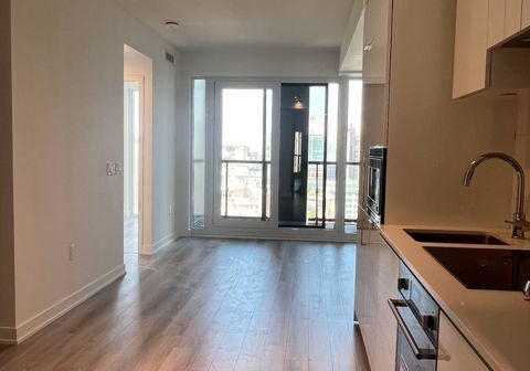 238-simcoe-street-toronto-ontario-c12349262