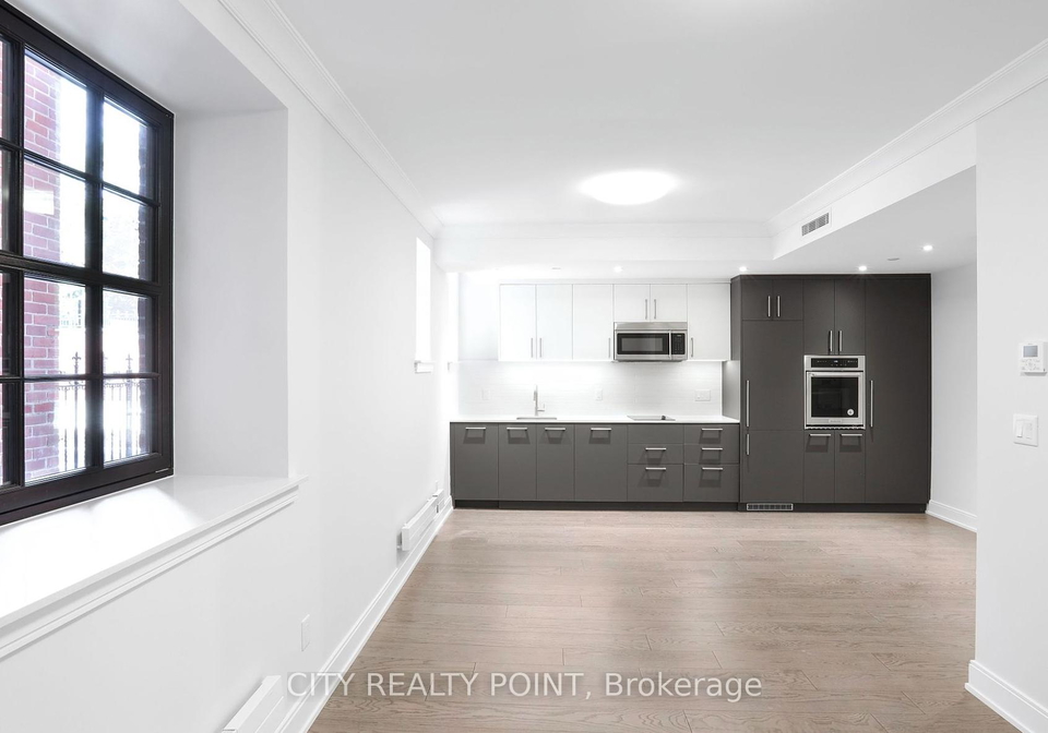 2-clarendon-avenue-toronto-ontario-c12349287
