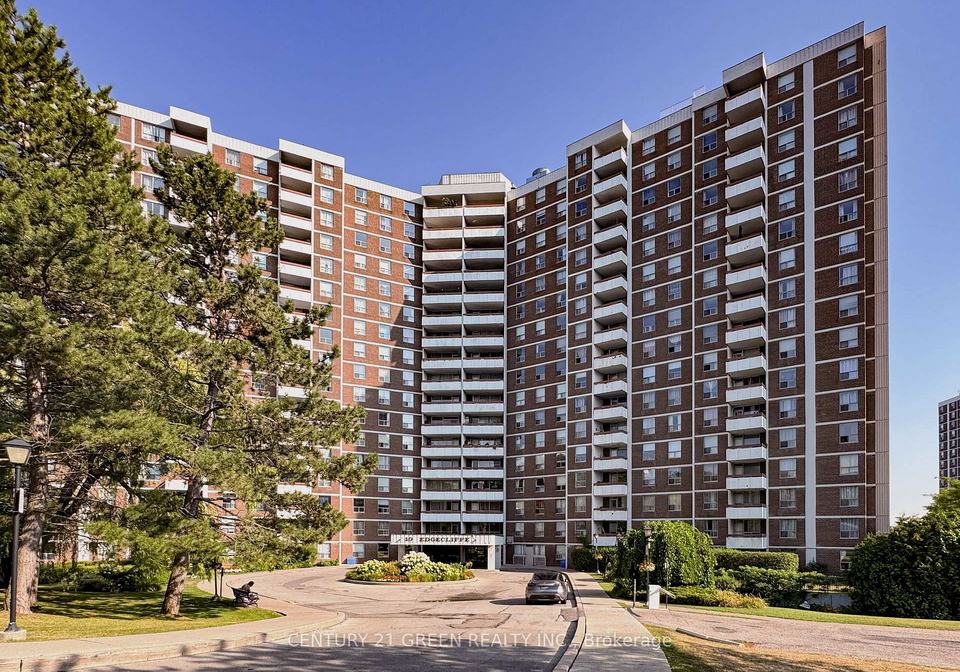 10-edgecliff-golfway-east-york-ontario-c12349349