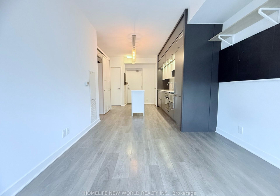 15-grenville-street-toronto-ontario-c12349355