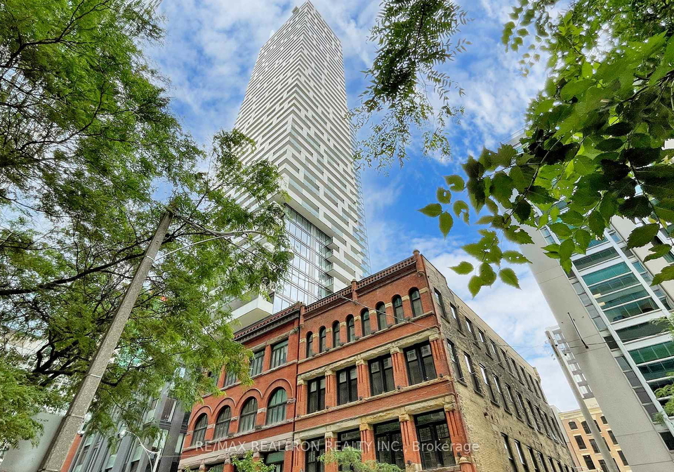 25-richmond-street-e-toronto-ontario-c12349402