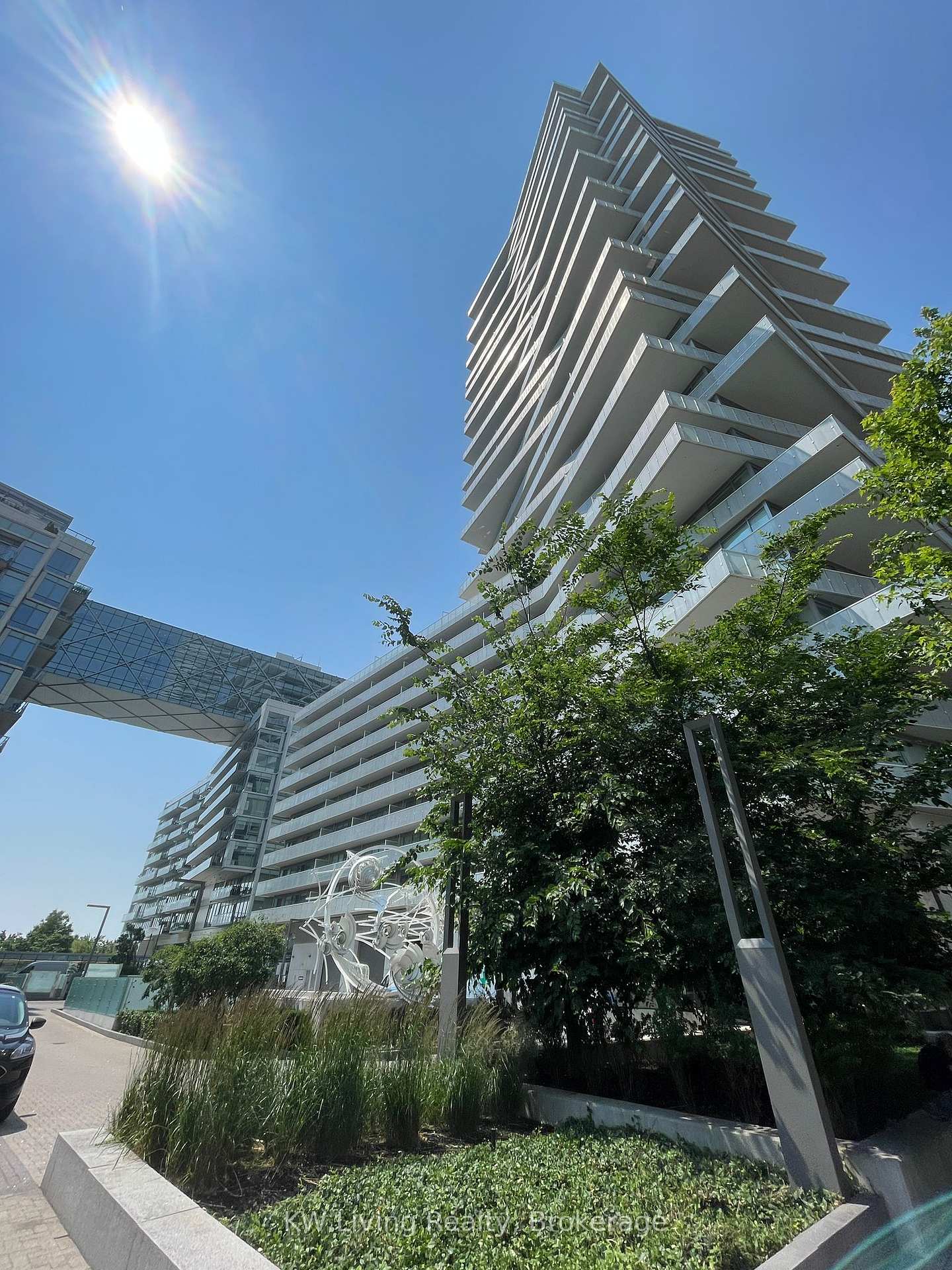 15-queens-quay-e-toronto-ontario-c12349408