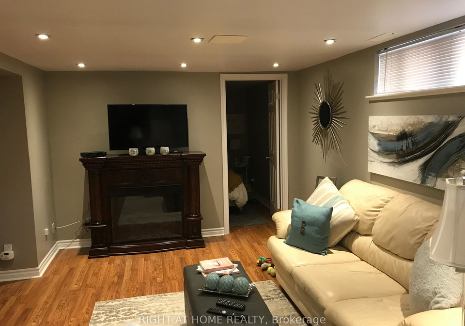 66-murellen-crescent-north-york-ontario-c12349449