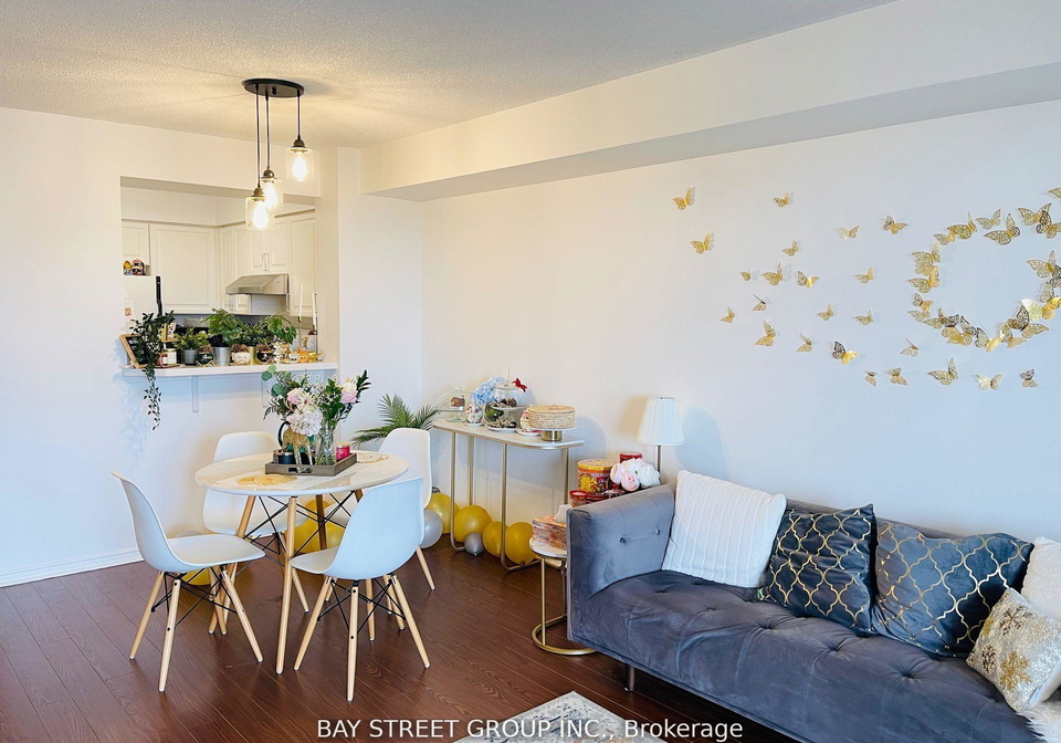 35-empress-avenue-north-york-ontario-c12349496