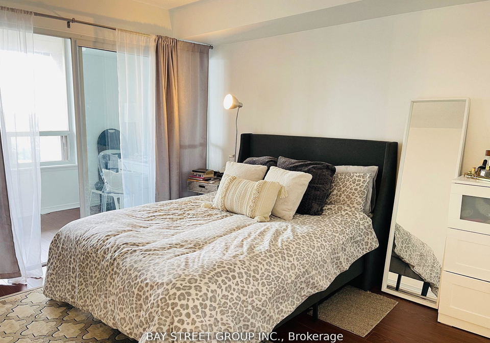 35-empress-avenue-north-york-ontario-c12349496