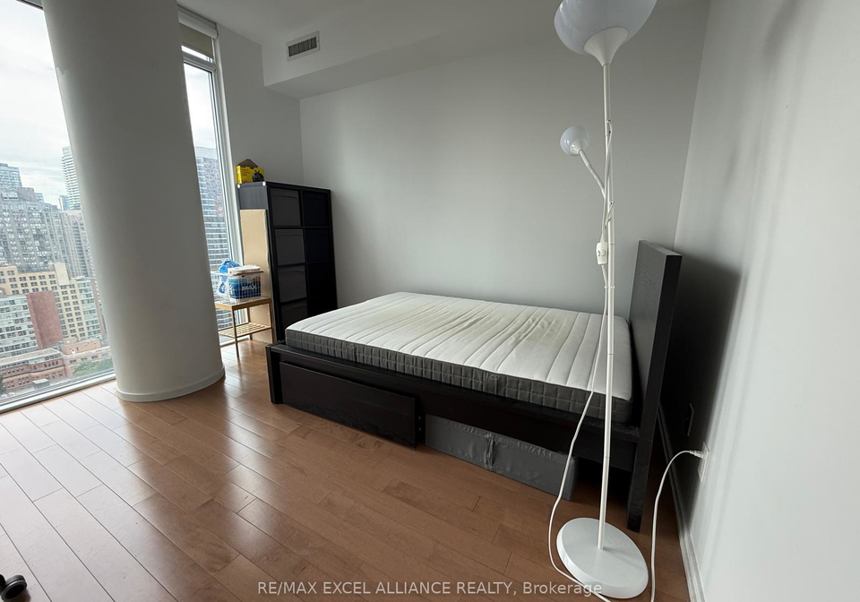 75-st-nicholas-street-toronto-ontario-c12349556