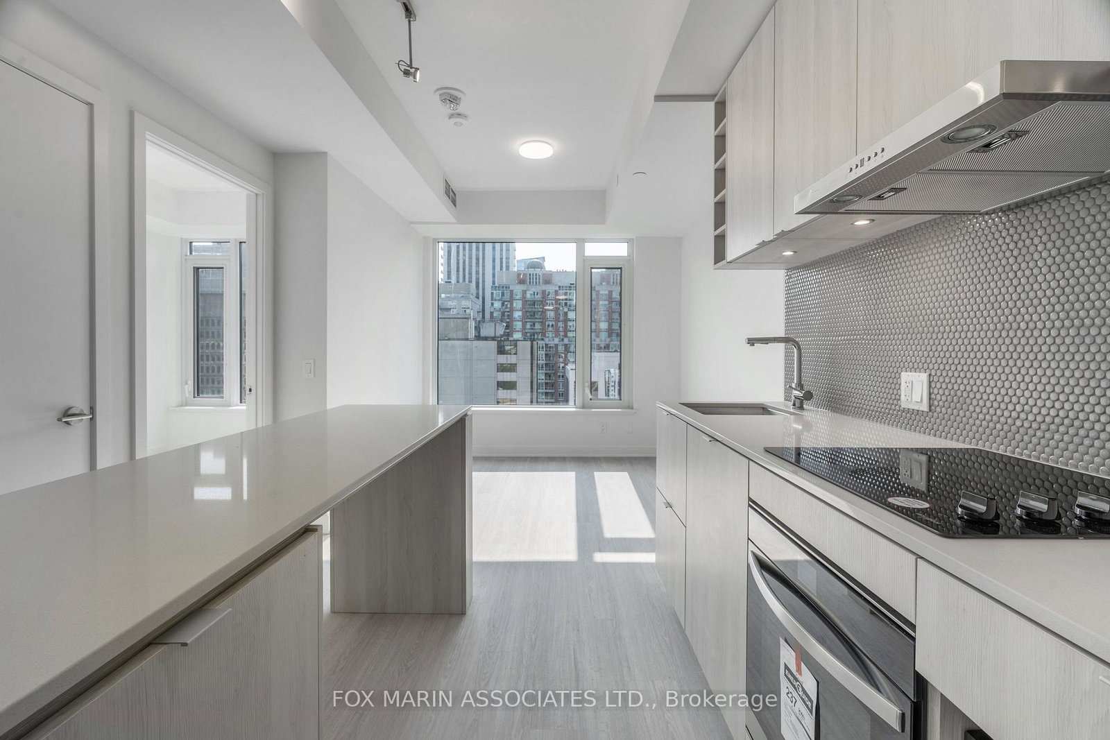 11-yorkville-avenue-toronto-ontario-c12349662