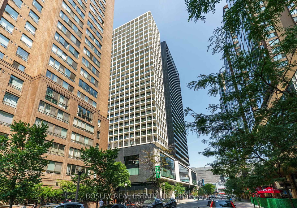 20-edward-street-toronto-ontario-c12349870