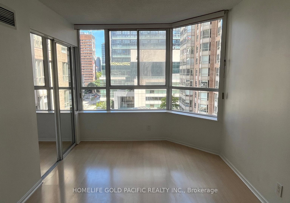 717-bay-street-toronto-ontario-c12350068