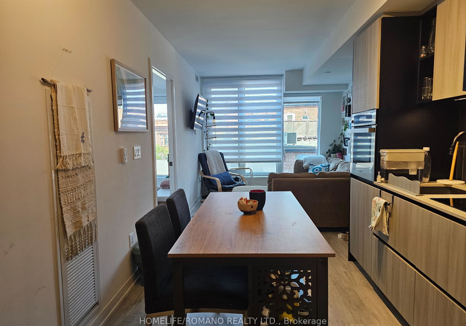 2-augusta-avenue-toronto-ontario-c12350136