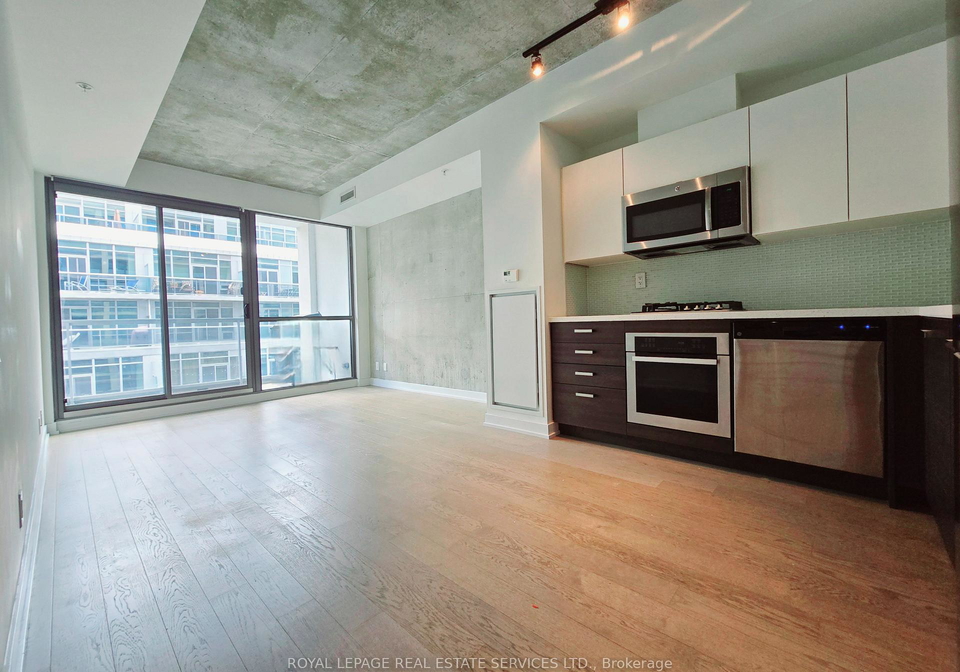 39-brant-street-toronto-ontario-c12350183