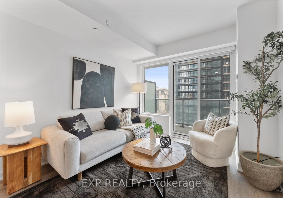 99-broadway-avenue-toronto-ontario-c12350339