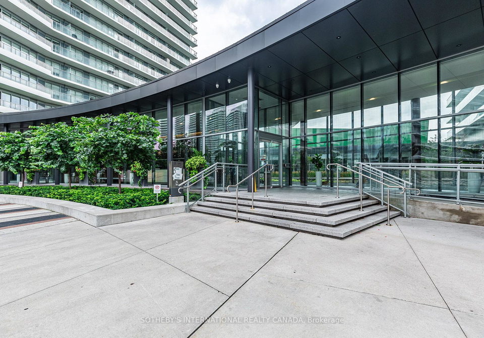 117-mcmahon-drive-north-york-ontario-c12350359