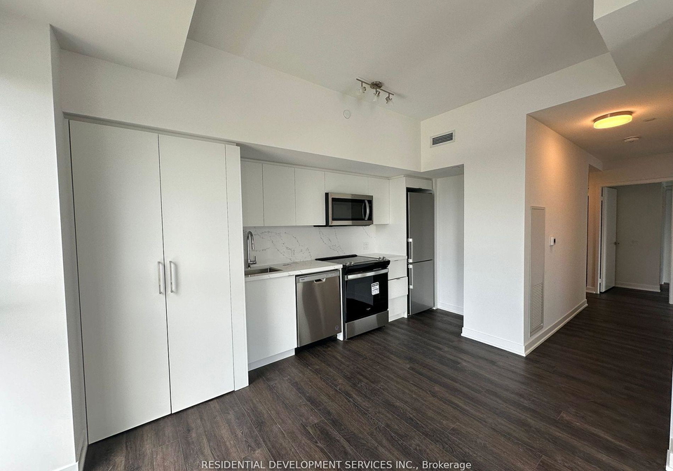 500-wilson-avenue-toronto-ontario-c12350378