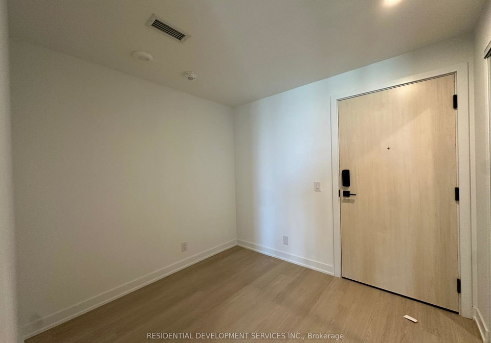 699-sheppard-avenue-e-north-york-ontario-c12350423