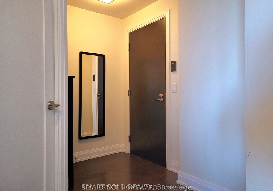 5-sheppard-avenue-e-north-york-ontario-c12350472
