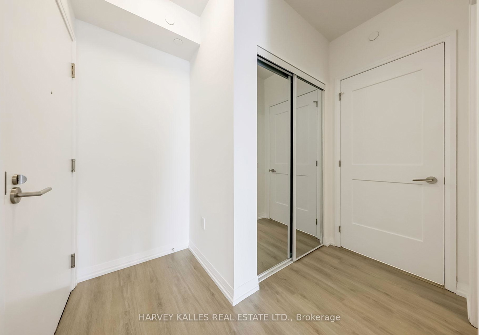 25-holly-street-toronto-ontario-c12350555