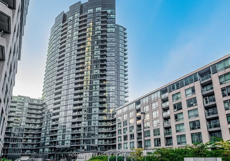 231-fort-york-boulevard-toronto-ontario-c12350915