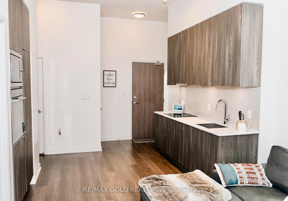 576-front-street-w-toronto-ontario-c12350935